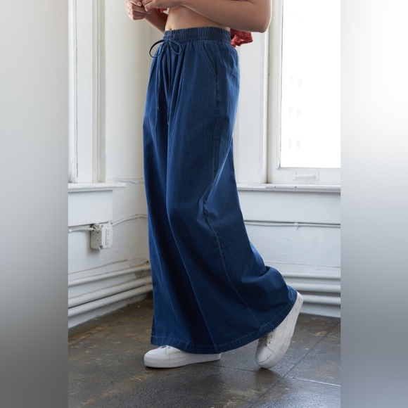 Flying Tomato - NWT - Creating Memories Denim Wide-Leg Pant - Sizes: S, M, & L - Picture 3 of 6
